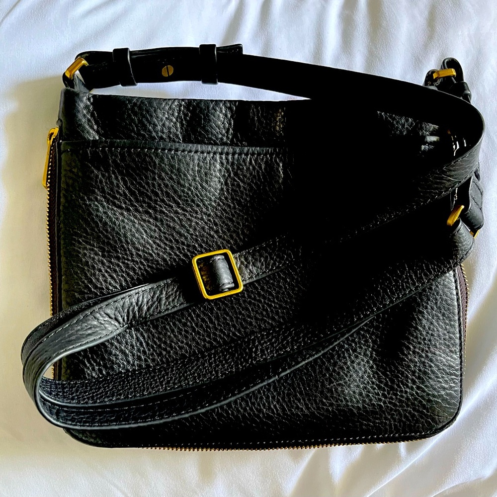 Genuine Leather Fossil Crossbody Purse #blackpurse  #fossil #leatherpurse 👜